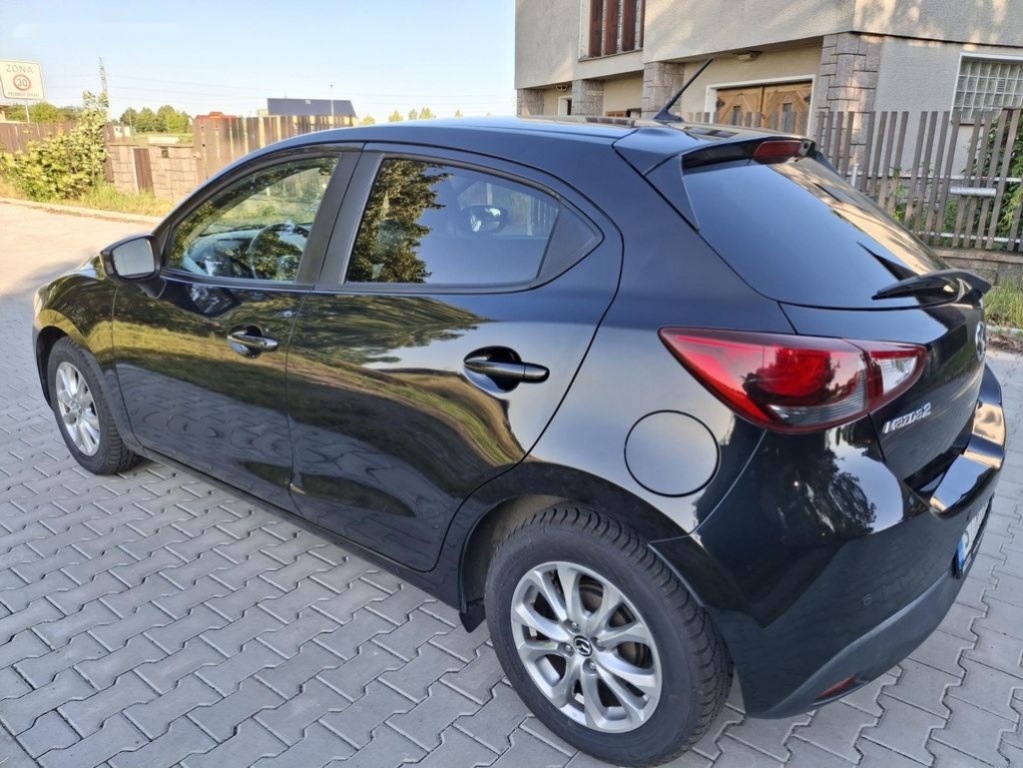 Mazda 2,1.5 benzin 1 - 3