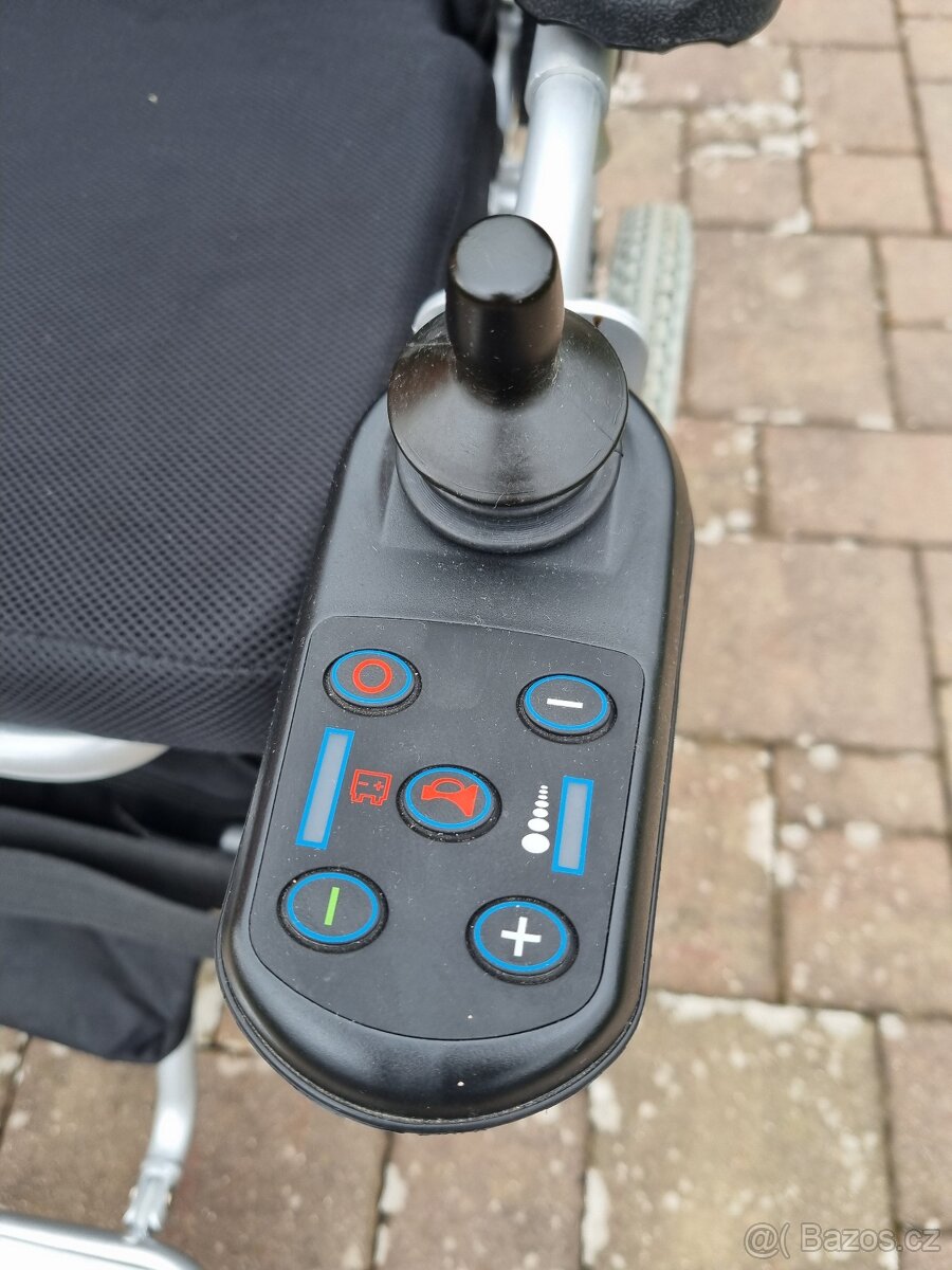 Elektrický invalidní vozík eThron 12'DW - 3