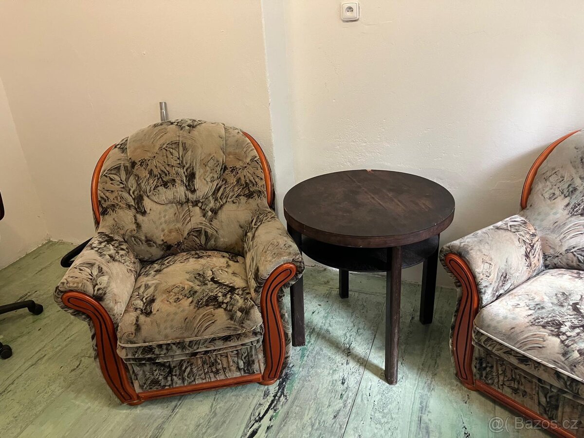 pohodlná pevná křesla - 2 ks - 3