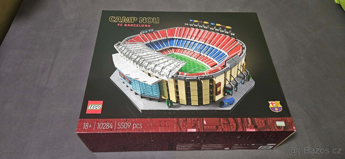 Lego 10284 Camp Nou - 3
