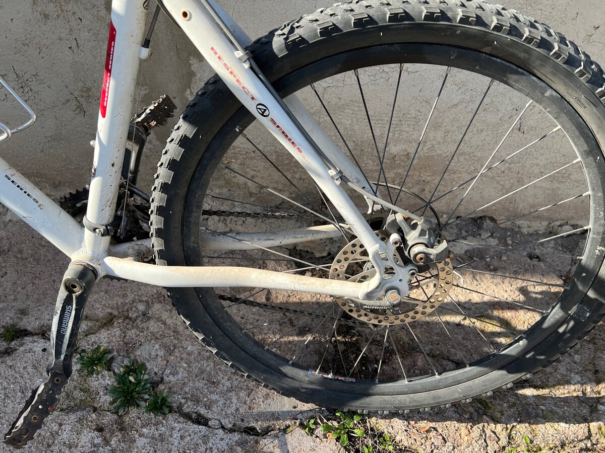 Horske kolo Author Versus 19” - 3