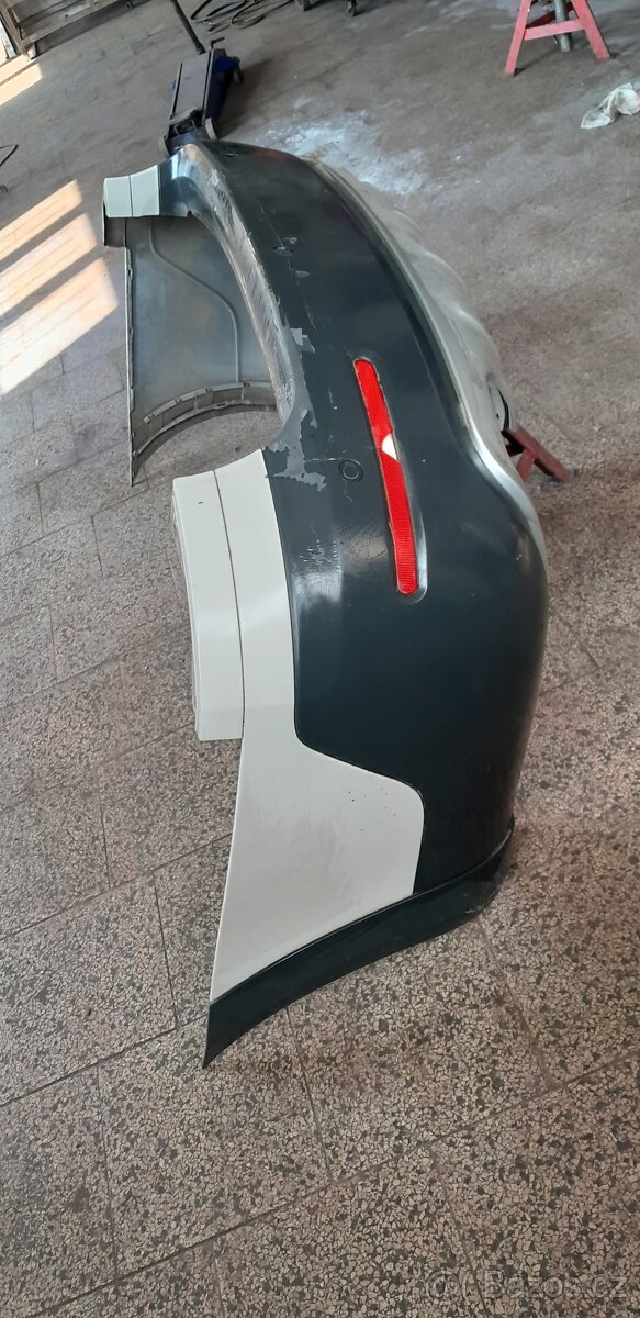 Nárazník zadní Octavia scaut face bílý - 3