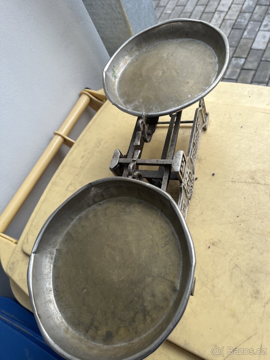 Staré kuchyňské váhy - 3