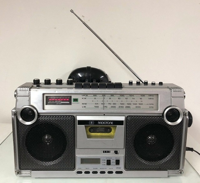 Koupím Radiomagnetofon radiotone RRC 750 - 3
