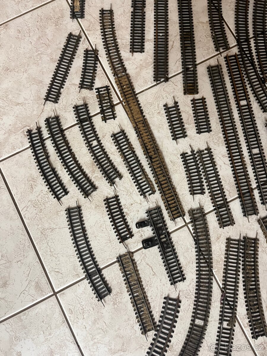Sety poškozených kolejí tt - 3