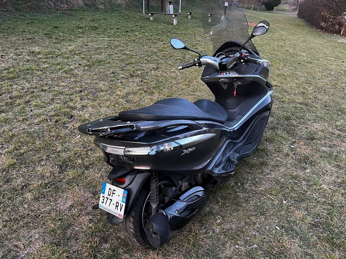 Piaggio X10 350 - 3