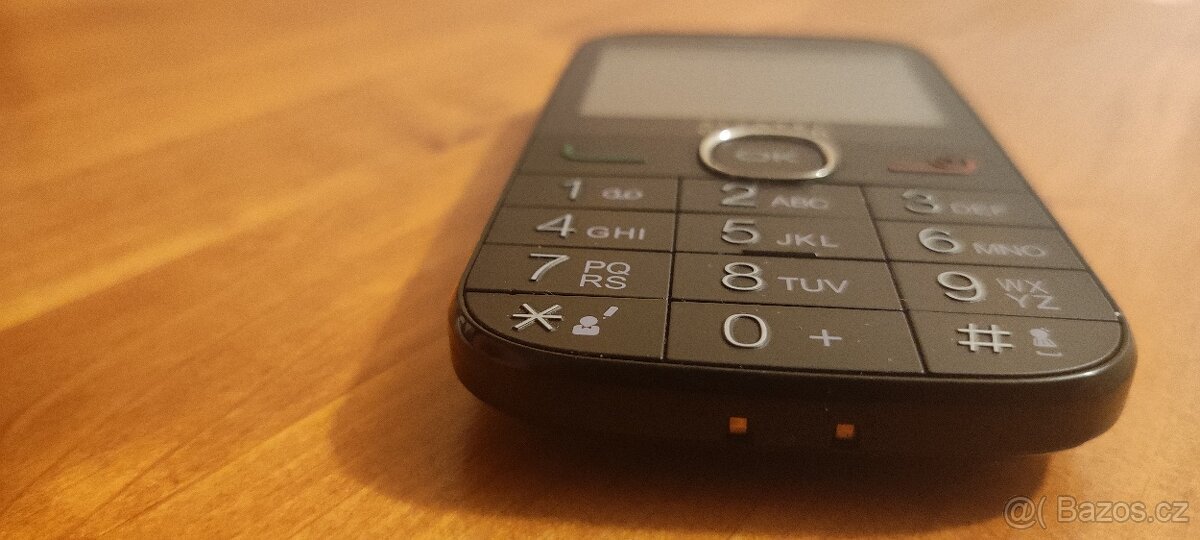 Telefon pro seniory Alcatel OneTouch 2004G - 3
