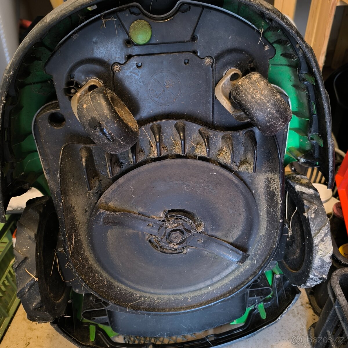 Robotická sekačka Viking MI 632 PC - 3