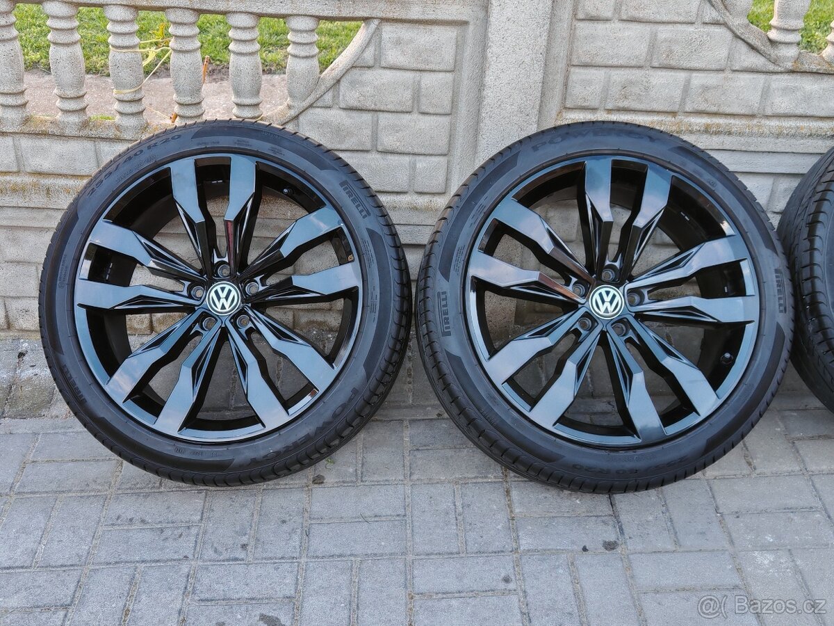 SUZUKA TIGUAN R-LINE ALU R20 5x112 - 3