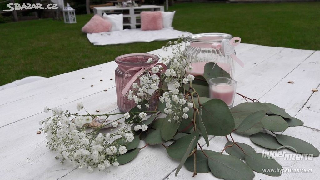 Svatební dekorace vázy svícny polštáře deky lucerny - 3