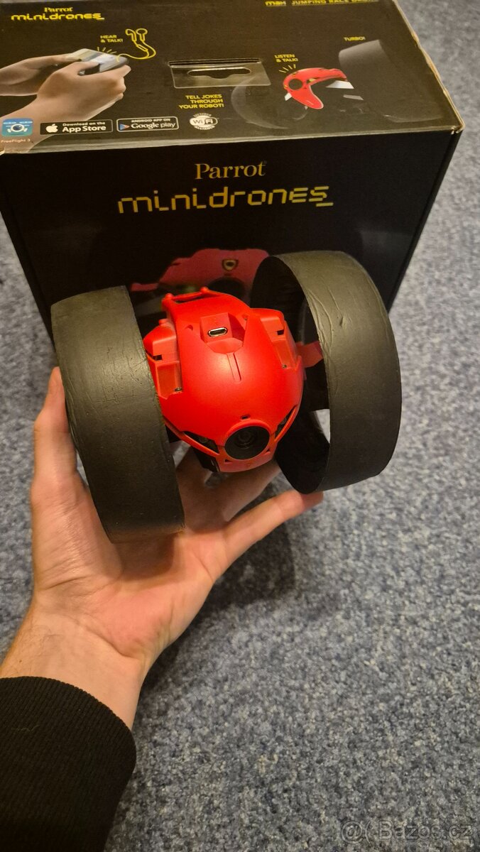 Parrot Jumping Race MAX (Red) – rychlý, zábavný, skákací - 3