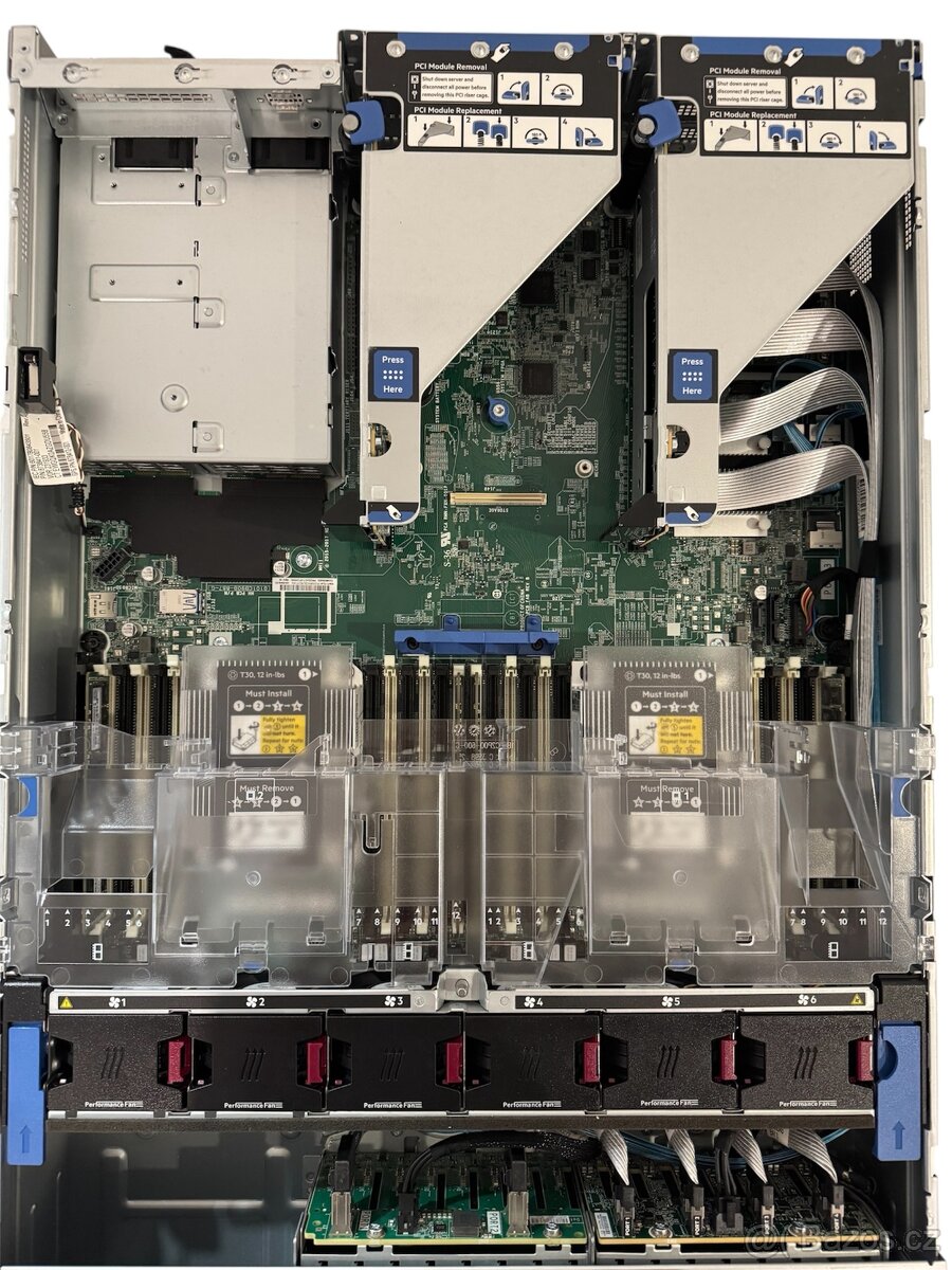 HP DL380 G10 - 2x Xeon 6138, 128GB RAM, 16x 2,5 SFF (8xNVMe) - 3