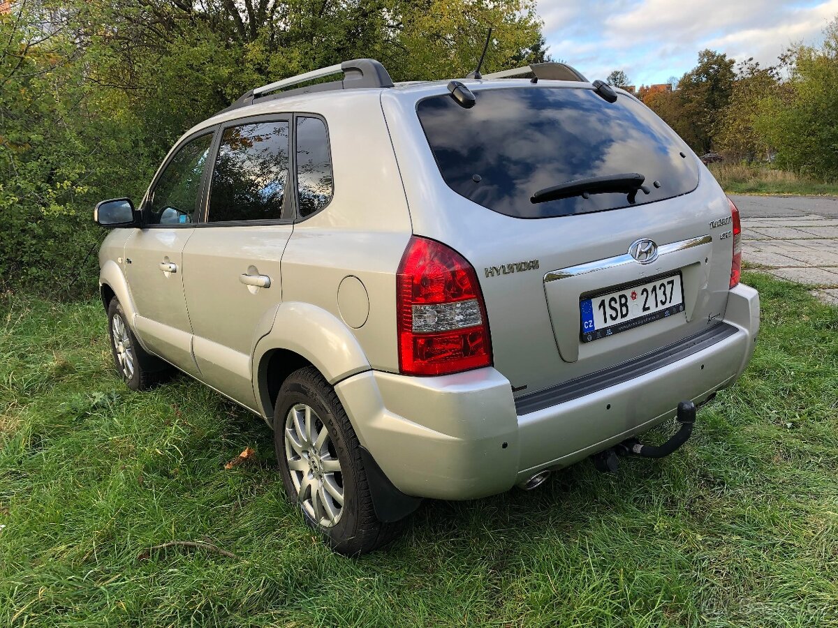HYUNDAI TUCSON 2.0 CRDi, 103 kW, 4x4, TOP stav, GARÁŽOVÁNO - 3