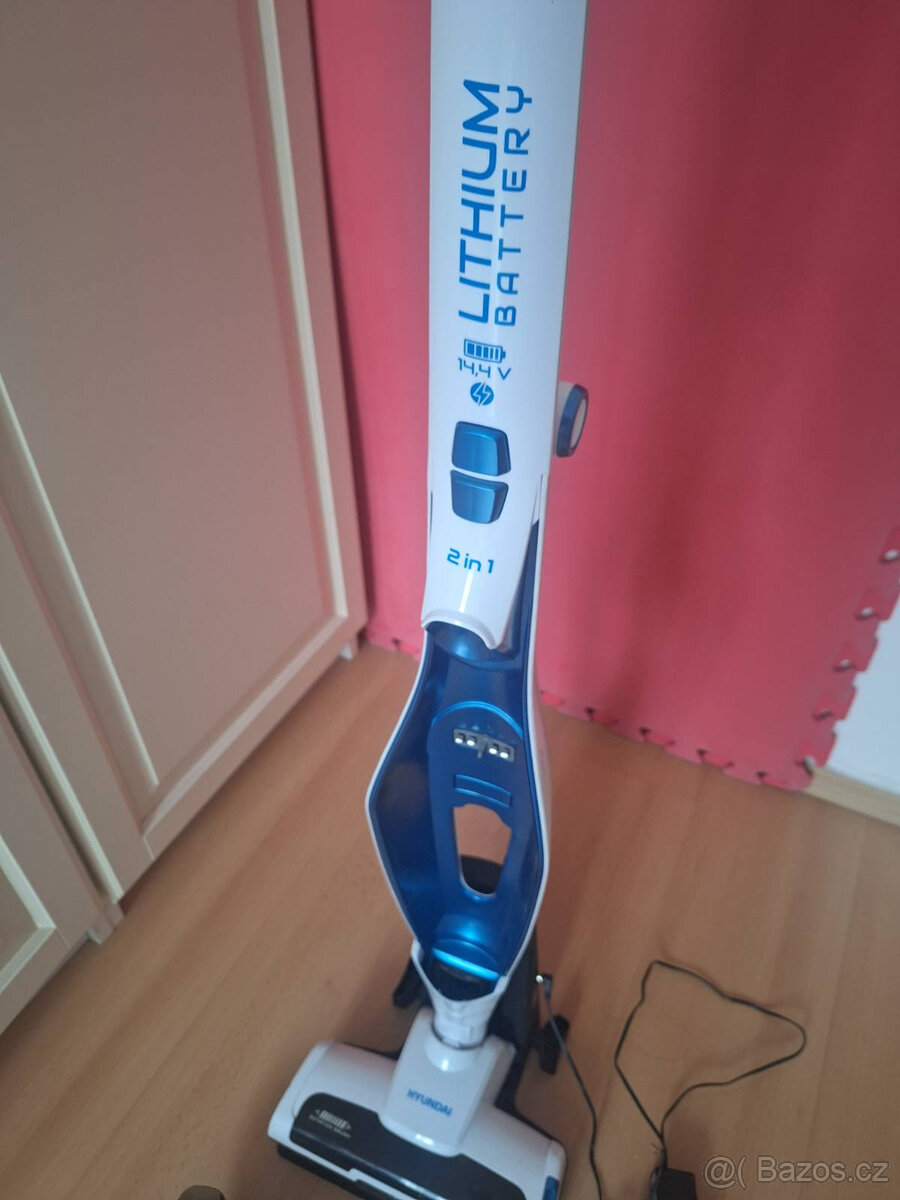 Tyčový vysavač / lux Hyundai - na opravu, malý jde - 3