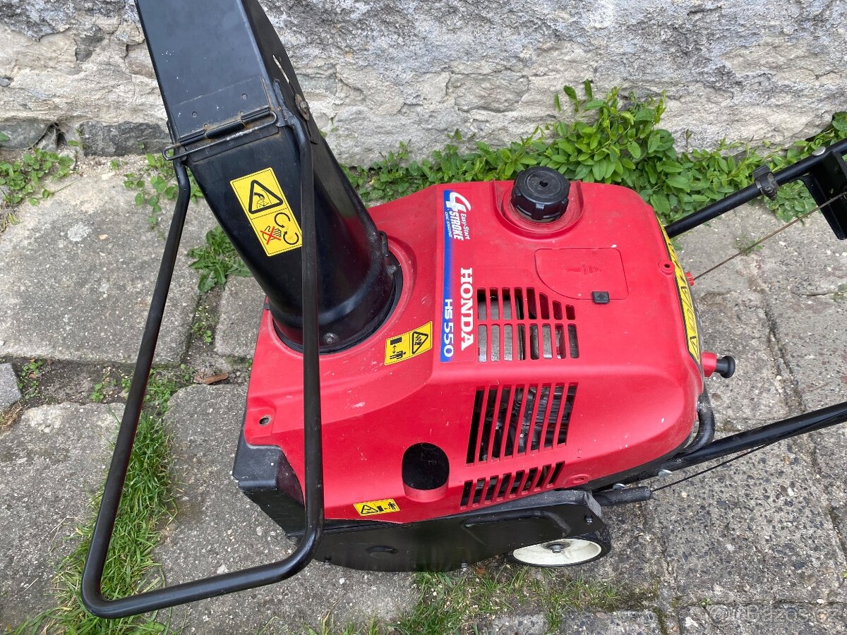 Sněžná fréza Honda - 3