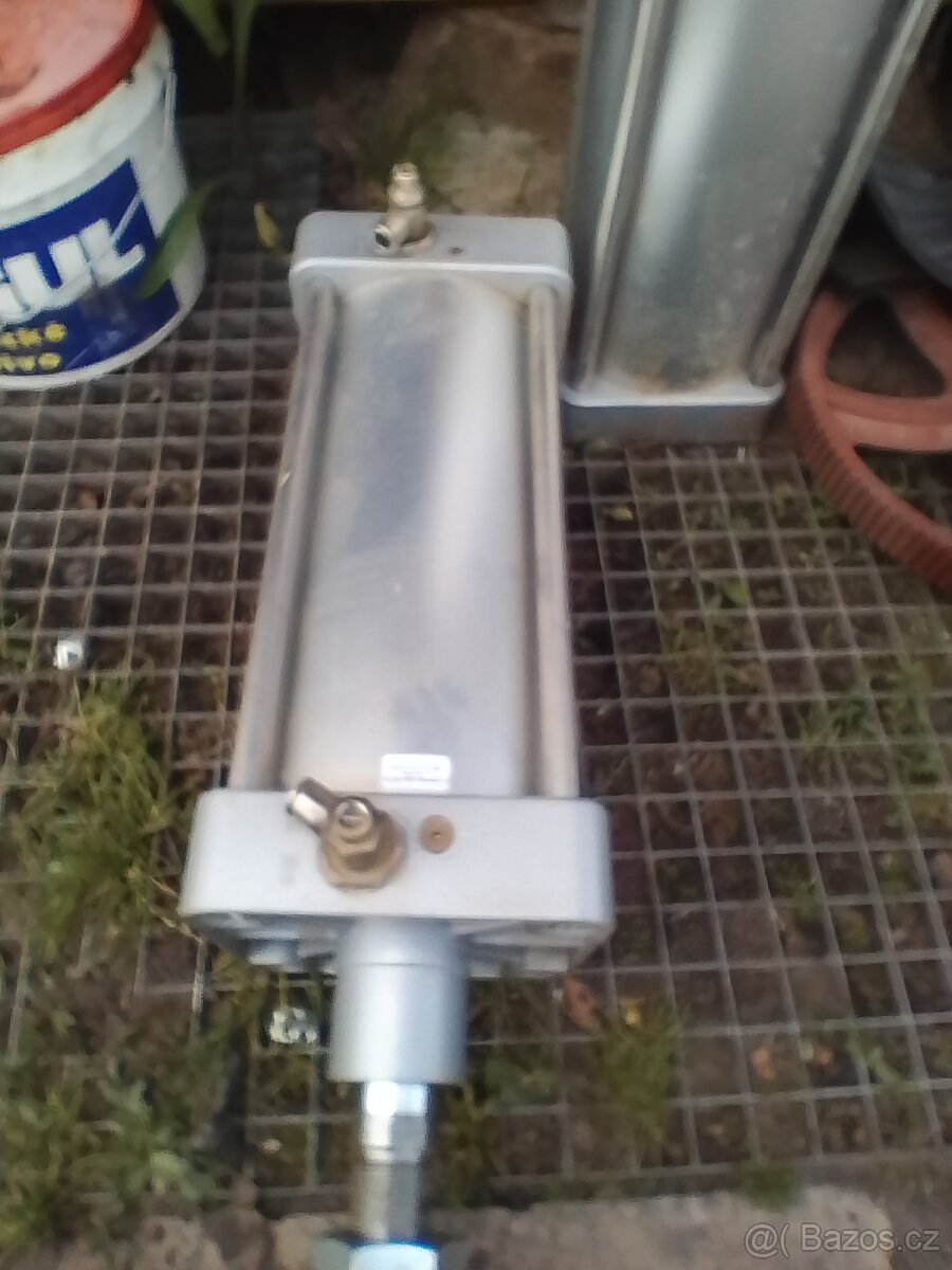 Vzduchové pístnice - 3