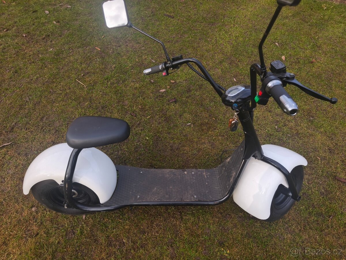 Elektrokoloběžka chopper v krásném stavu - 3