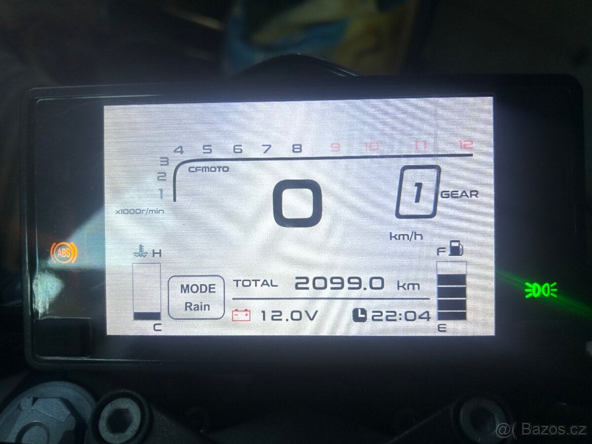 CFMOTO 300NK - 3