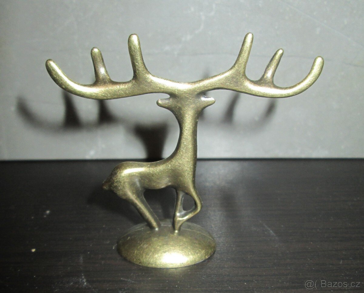 Nádherná bronzová soška jelena - 3