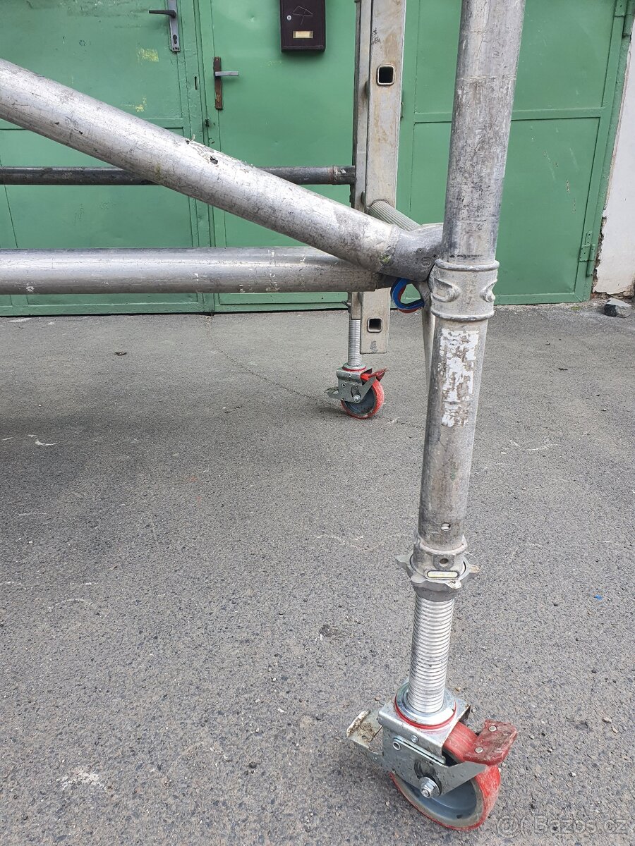 Pojízdné lešení Boss - zánovní - 3