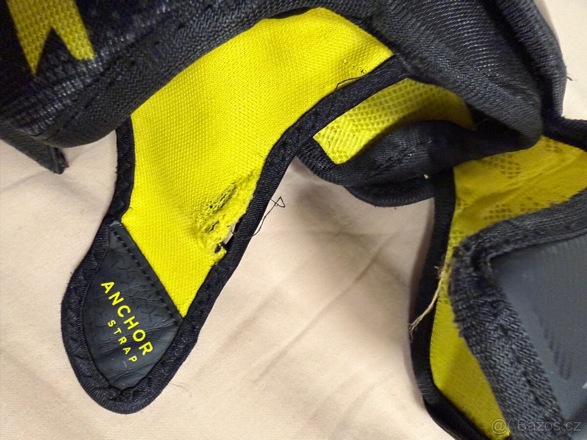 Lokty Bauer Supreme 3S Jr vel. M - 3