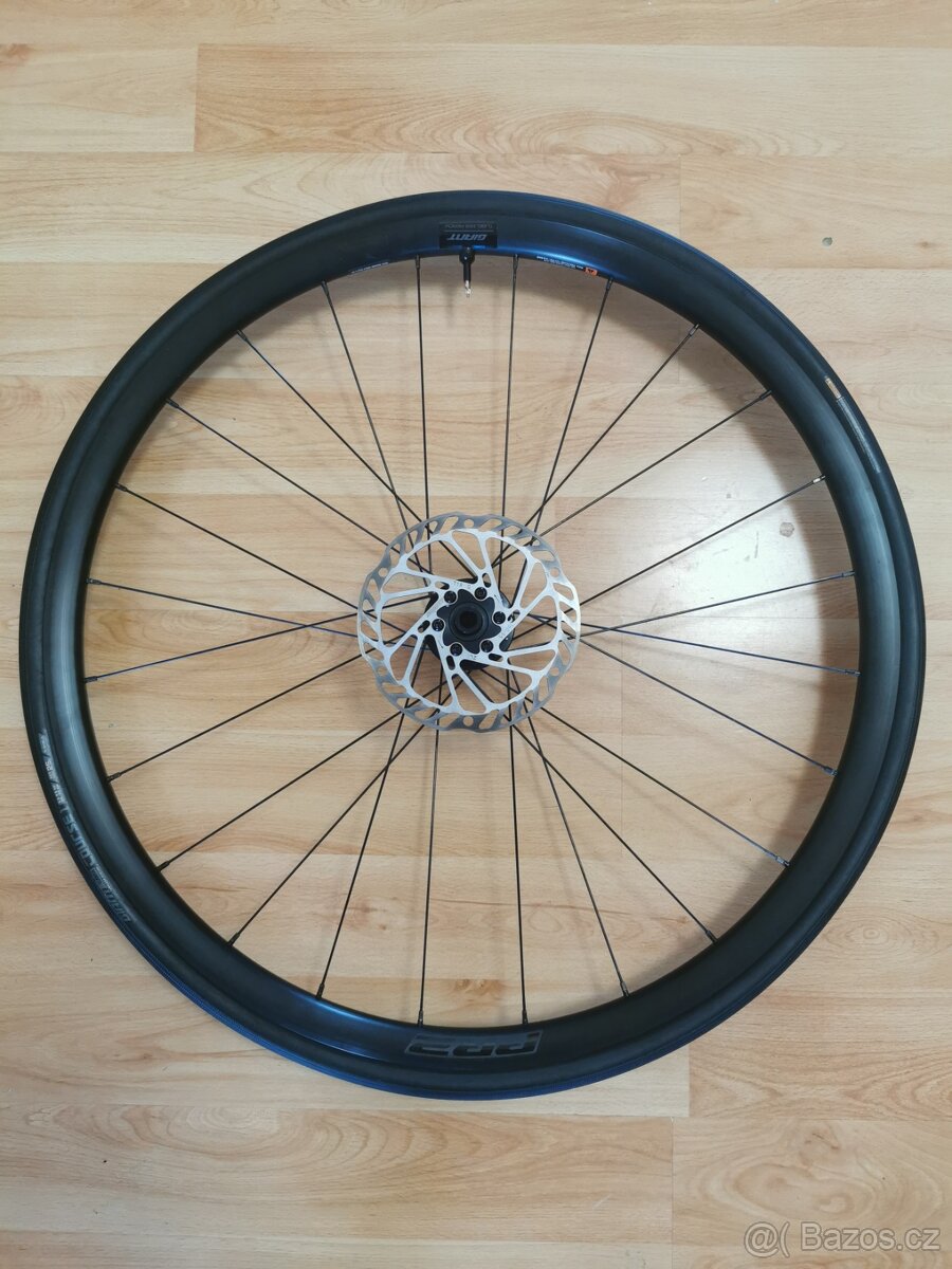 Zapletená kola Giant PR2 Disc - 3