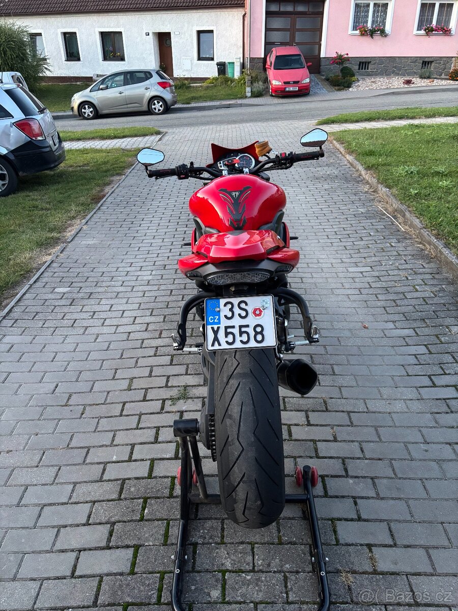Triumph Speed Triple 1050 - 3