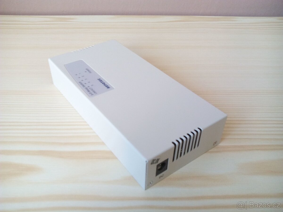 Switch Repotec RP-1705M 5-port - 3
