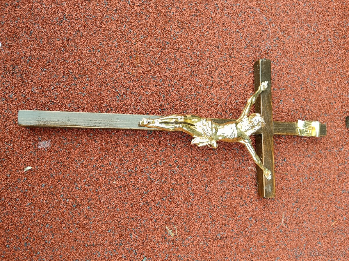 Dřevěný kříž - 3