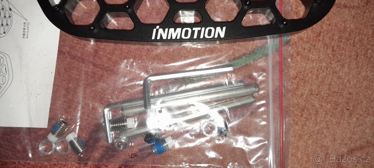 INMOTION V11 PEDALY - 3