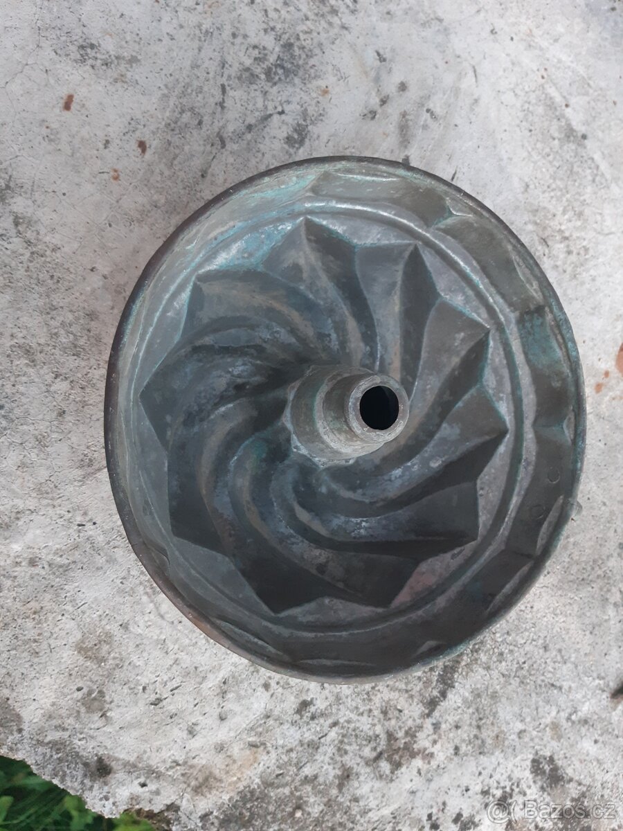 Měděná forma na bábovku - 3