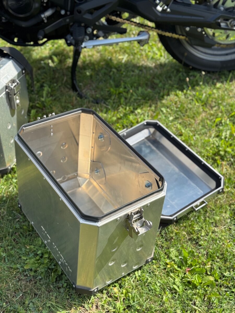 Triumph tiger 800 - 3