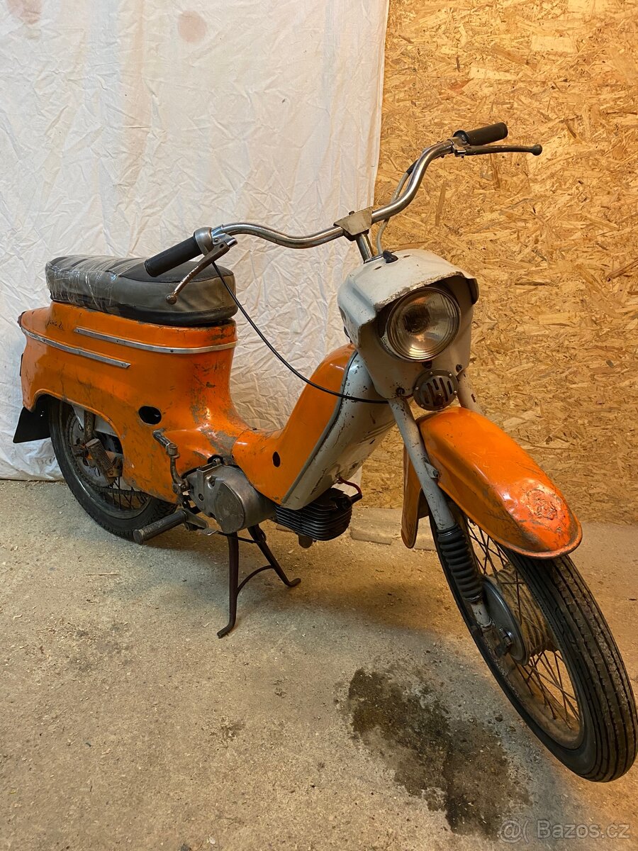 Jawa pionýr 20 - 3