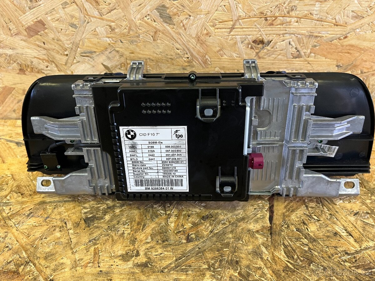 DISPLEJ NAVIGACE BMW F10/F11 - 3