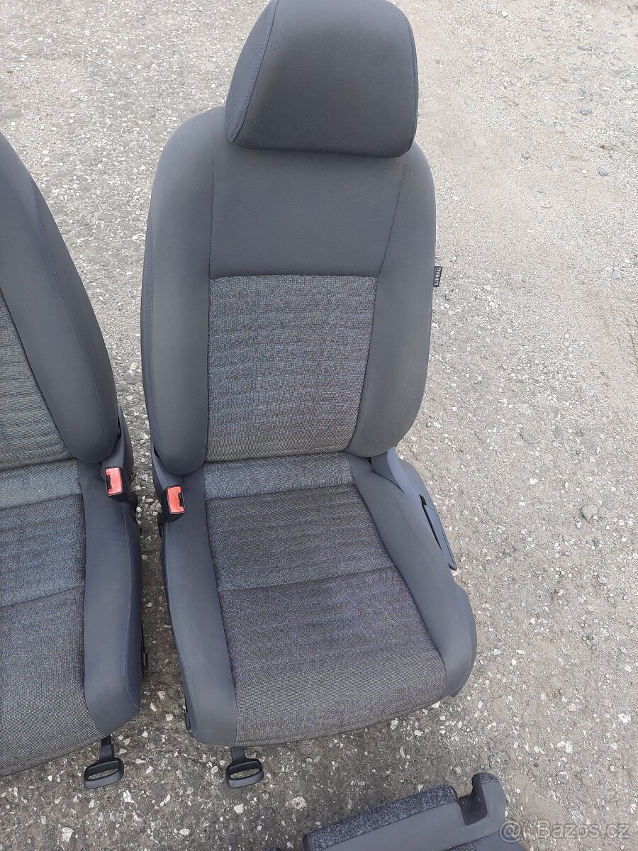 vw golf 5 - sada sedaček - 3