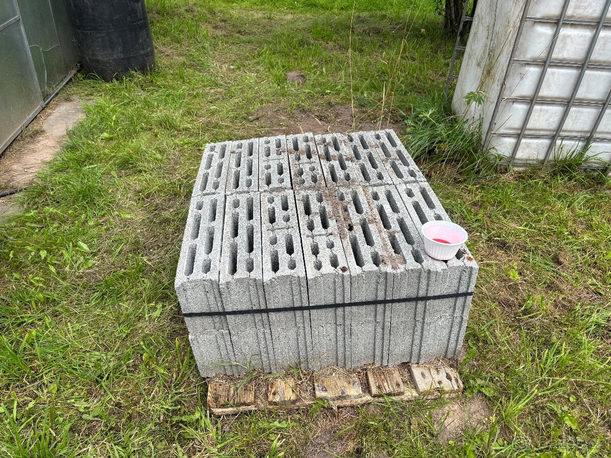 Betonové tvárnice zdivo bednění - 3