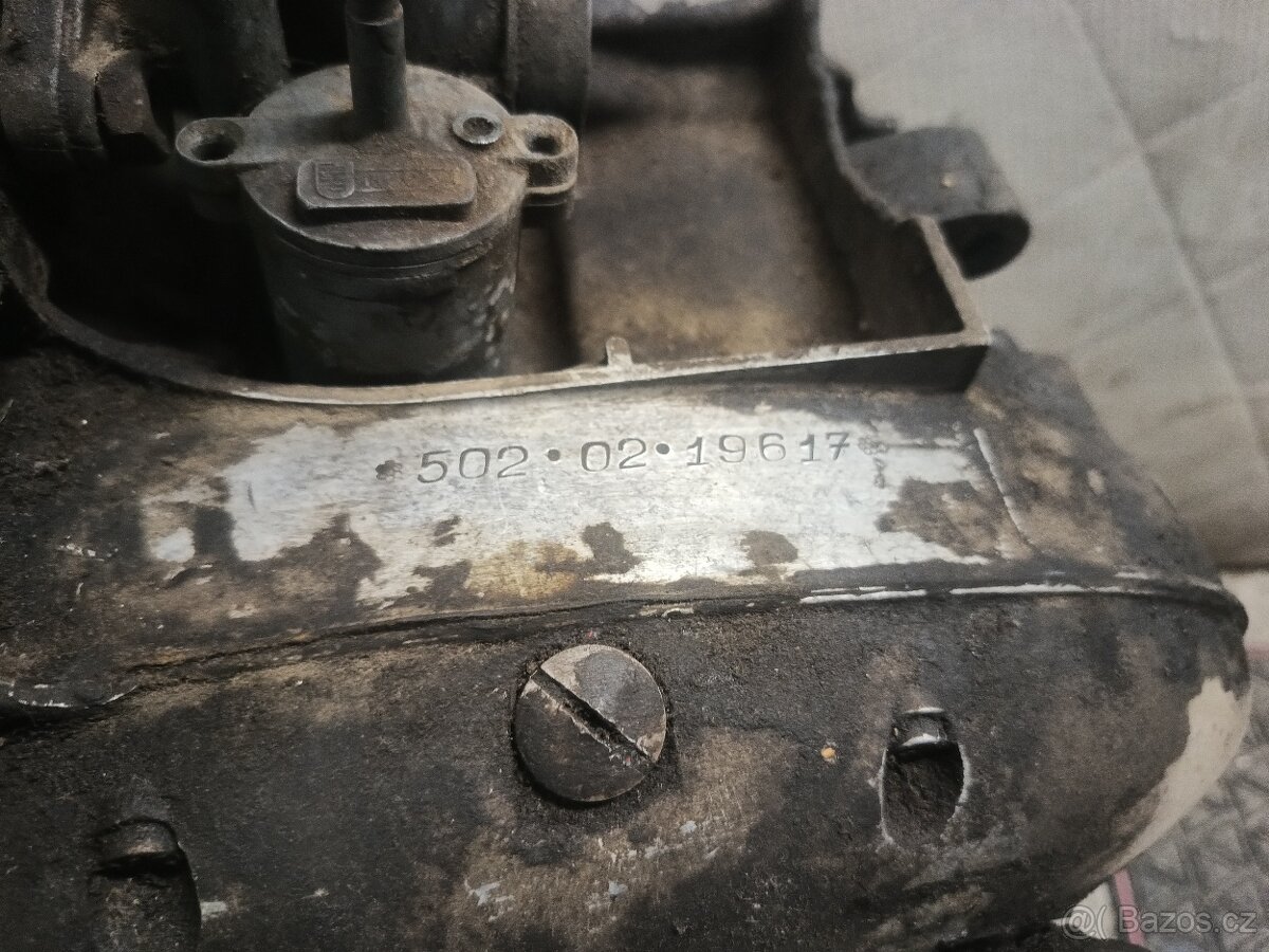 ČZ 175 / 502 motor - 3