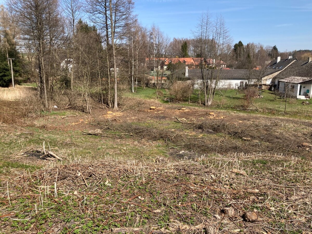 Prodej investicnich pozemku - 3