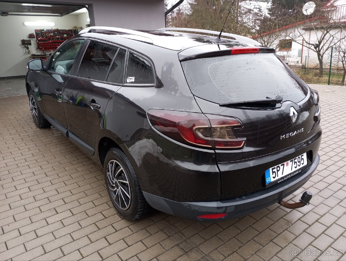 Renault Megane III grandtour - 3