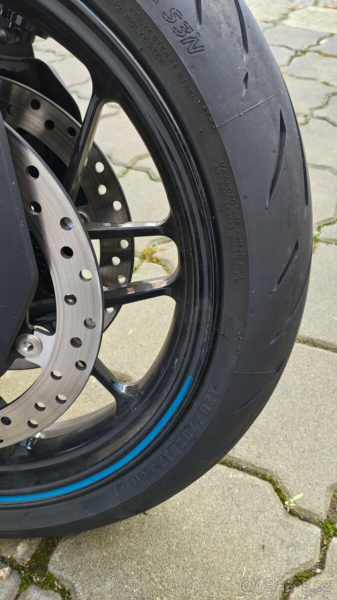 Pneumatiky přední a zadní - 3