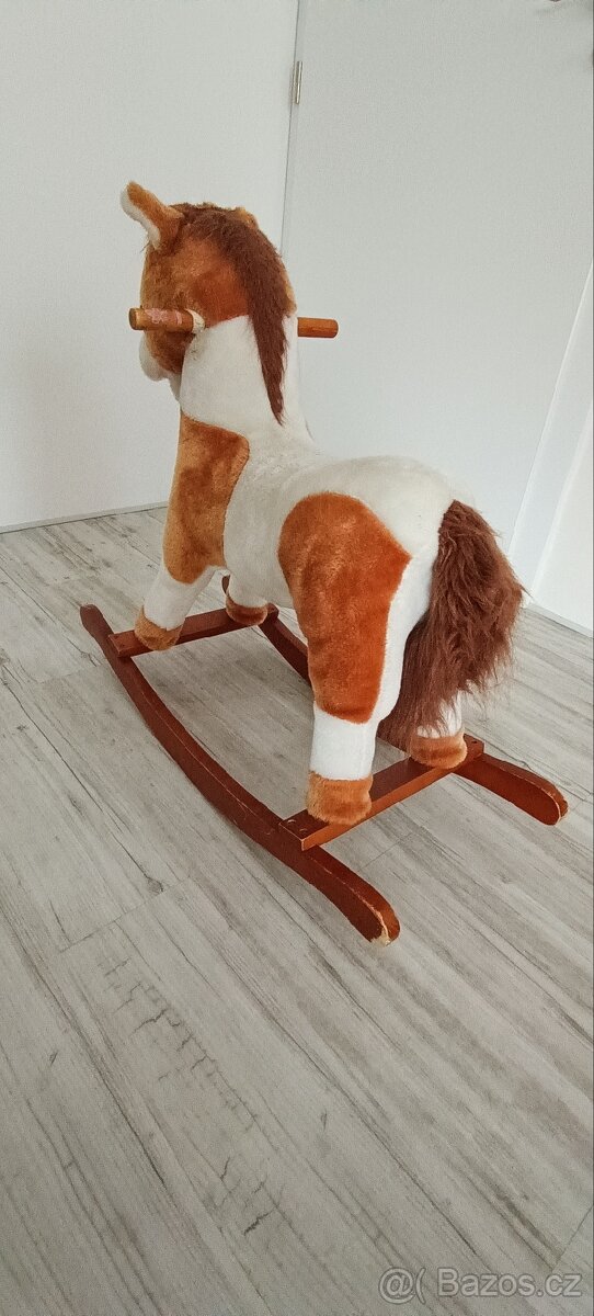 Houpací kůň - 3