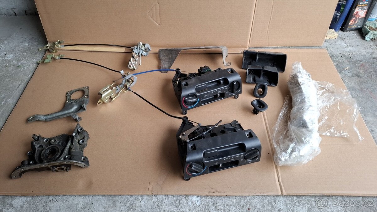 Toyota CarinaE - soubor náhradních dílů - 3