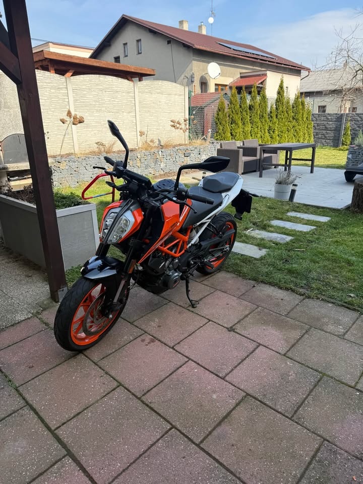 prodám KTM DUKE 390 - 3