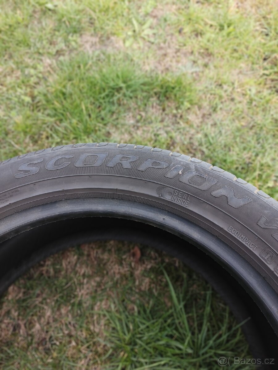 Pirelli 235/50/R19 - 3