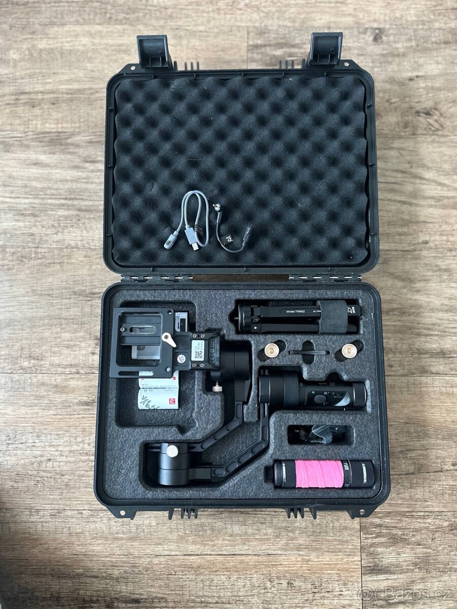 Stabilizátor Zhiyun crane 01 - 3