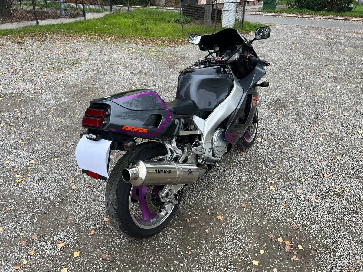 Yamaha YZF 750 R Genesis - 3