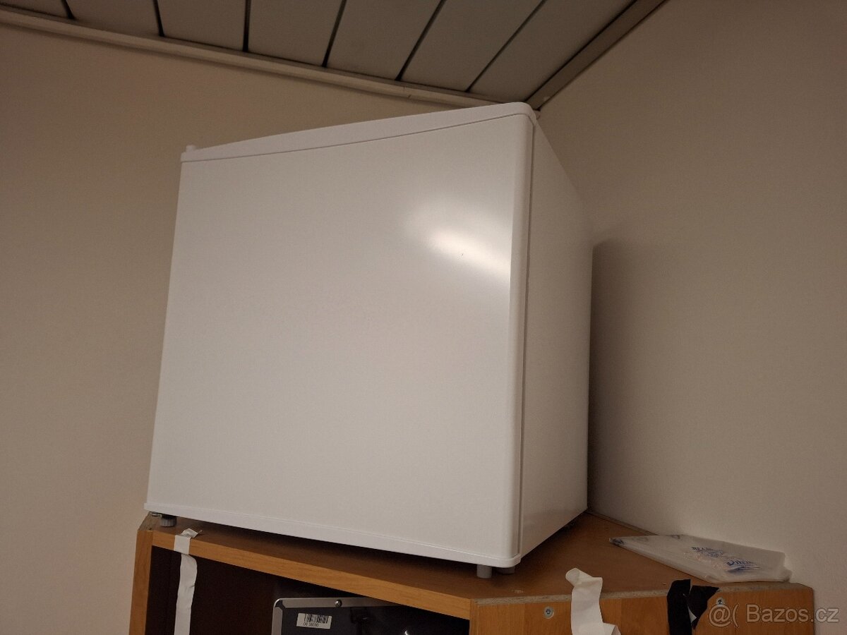 Malá lednice - lednička mini barová chladnička - 3