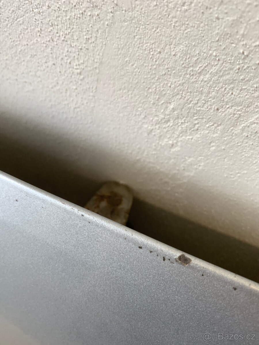 Ford Focus 1, kapota - 3