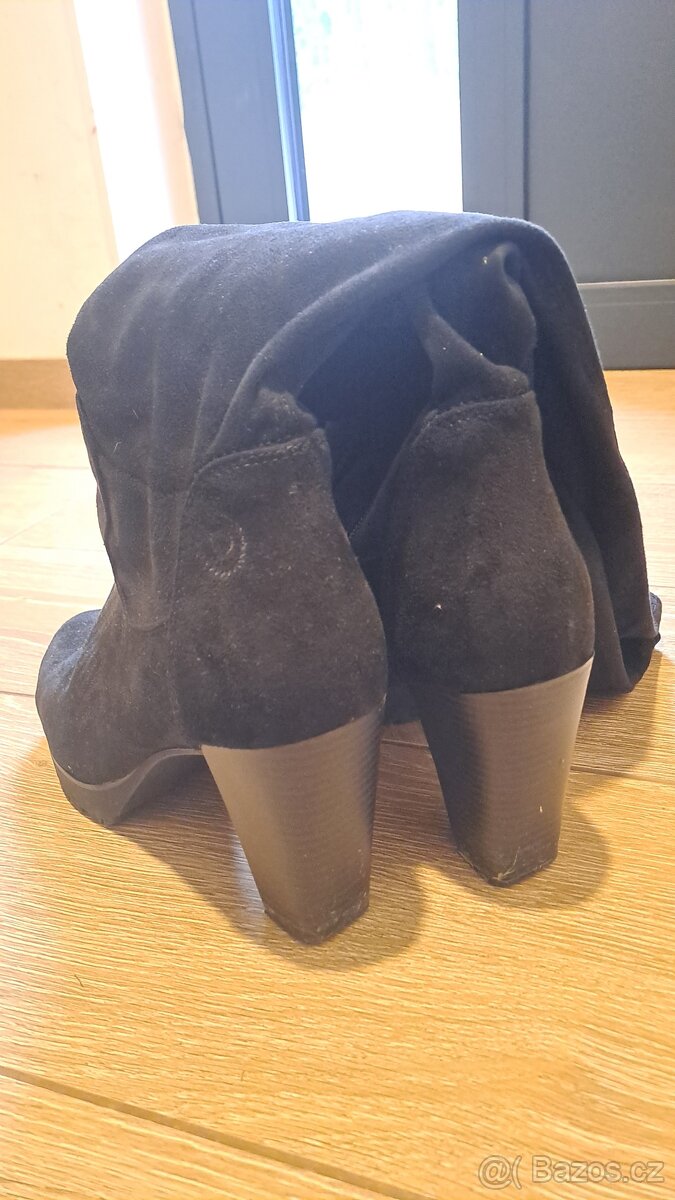 Dámské vysoké semišové kozačky - 3