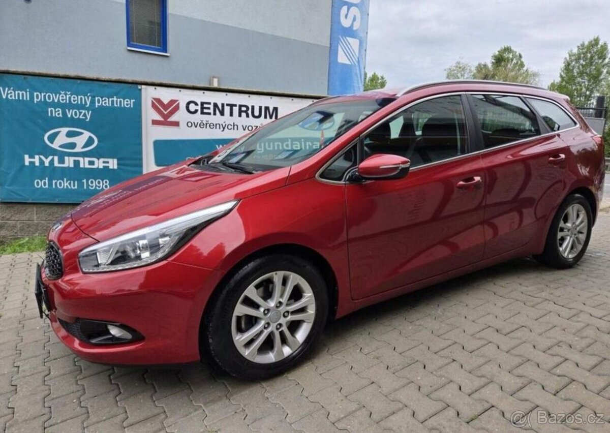 Kia Cee´d 1.6-NÍZKÉ KM-KLIMA-SENZORY - 3
